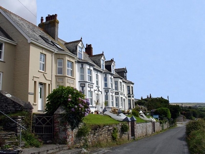 Beach Holiday Accommodation In Treknow Self Catering