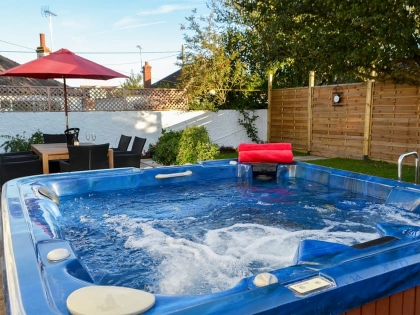 Cottages With Hot Tubs In Kent Luxury Hot Tub Holidays