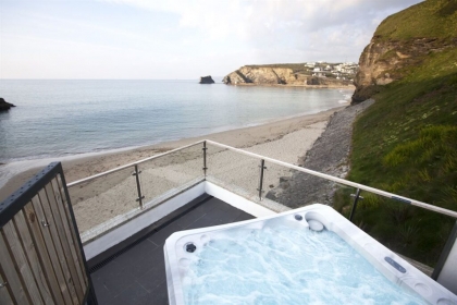 Coastal Hot Tub Breaks in Cornwall