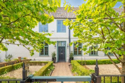 Wells-next-the-Sea large pet friendly cottage