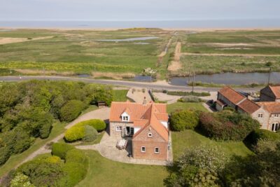 Norfolk large group cottage sleeps 8