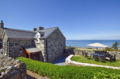 Idyllic Barmouth cottage