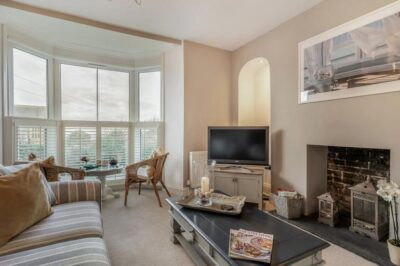 Mumbles two bedroom coastal apartment