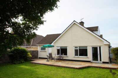 Porthcawl pet-friendly cottage