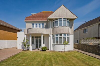 Porthcawl large holiday home near beach