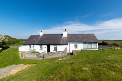 Cymyran Strait cottage