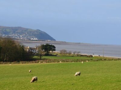 Blue Anchor seaview cottage sleeps 4