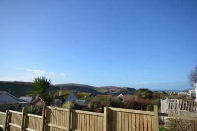 Hope Cove beach bungalow sleeps 6