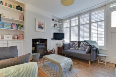 Whitstable coastal cottage sleeps 6
