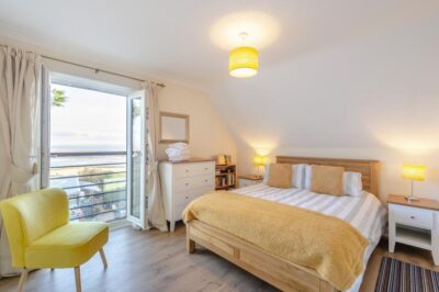 Whitstable sea view cottage sleeps 6