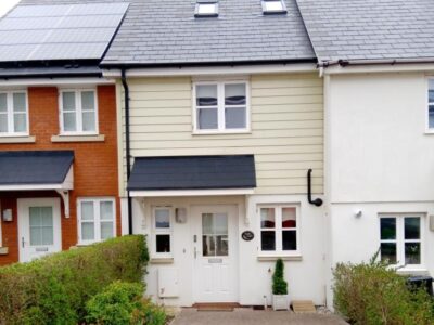 Watchet three bedroom cottage by the sea