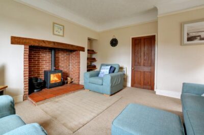 Blakeney coastal hideaway sleeps 4