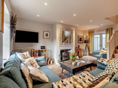 Blakeney coastal cottage sleeps 6