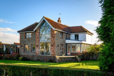 Blakeney seaside cottage sleeps 8