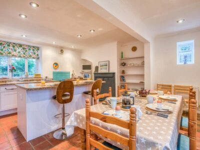 Kelling coastal cottage sleeps 4