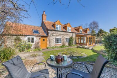 Kelling coastal cottage sleeps 6