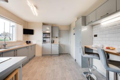 Bacton beachside bungalow sleeps 4