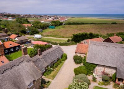 Charming Bacton cottage sleeps 4
