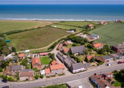 Bacton coastal holiday house sleeps 12