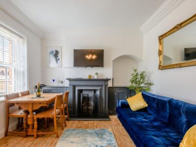 Bacton cottage by the sea sleeps 4