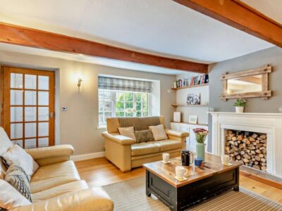 Weybourne coastal cottage sleeps 6
