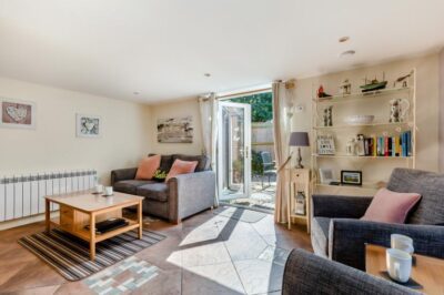 Weybourne cottage by the sea sleeps 4