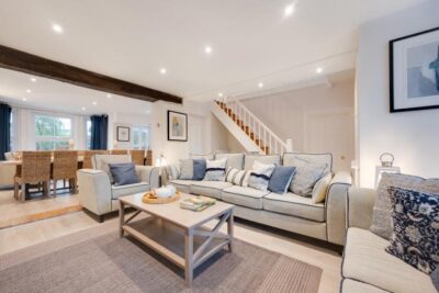 Large Bacton coastal cottage sleeps 12