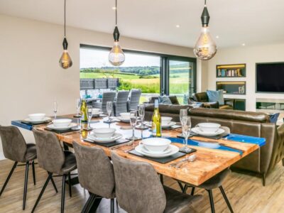 Norfolk large luxury cottage sleeps 8
