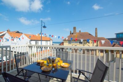 Sheringham coastal boathouse sleeps 6