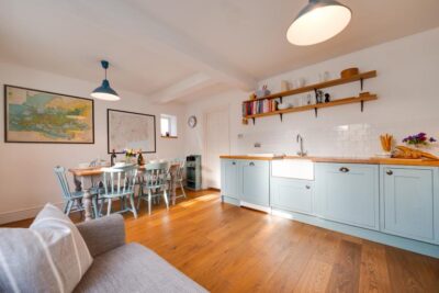 Beer family friendly seaside cottage sleeps 4