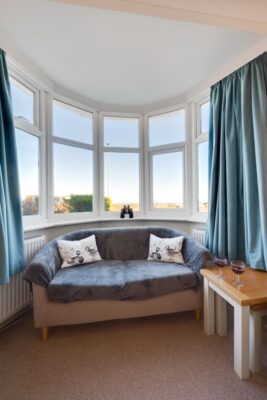 Cromer large seaside cottage sleeps 9