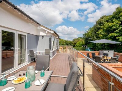 Overstrand cliff top cottage sleeps 6