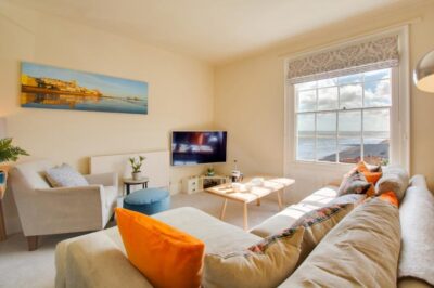 Cromer coastal holiday home sleeps 8
