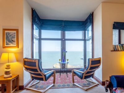 Ilfracombe apartment with sea views