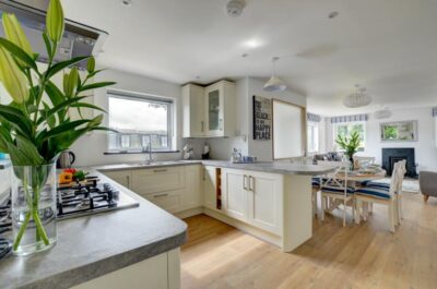 North Devon cottage for six by the sea