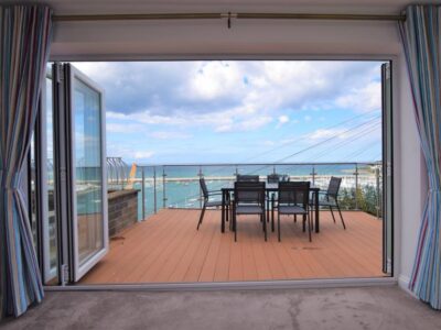 Brixham luxury cottage with sea views