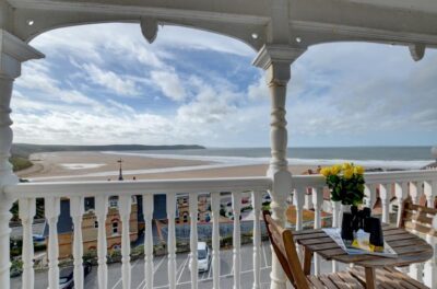 Woolacombe two bedroom sea view apartment