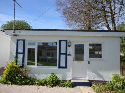 Brixham seaside chalet sleeps 4