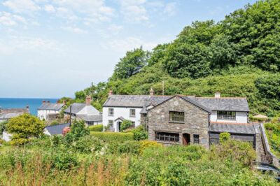Bucks Mills dog friendly coastal cottage