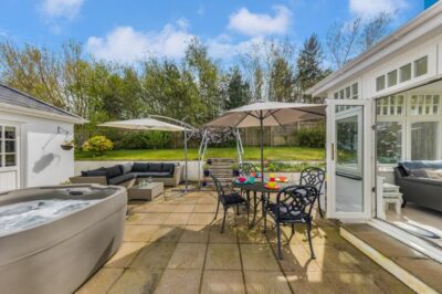 Spacious Llanon cottage