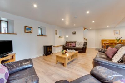 Porthcothan cottage sleeps 8