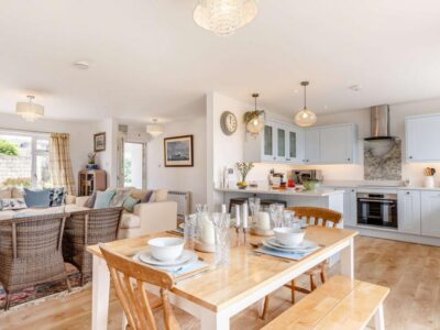 Hayle dog friendly cottage sleeps 5