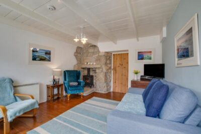 Pendeen coastal cottage sleeps 4