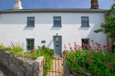 Trewellard coastal farmhouse sleeps 6