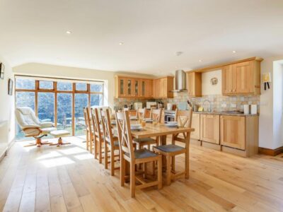 Lamorna Cove family cottage sleeps 6