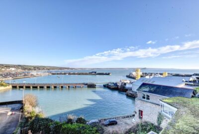Penzance holiday apartment sleeps 4