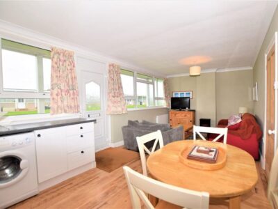 Mundesley beach chalet sleeps 4