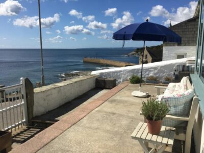 Porthleven seafront cottage sleeps 6