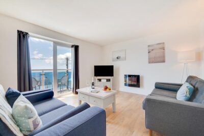 Porthleven seaside apartment sleeps 4