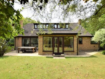 Modern Cromer cottage sleeps 8
